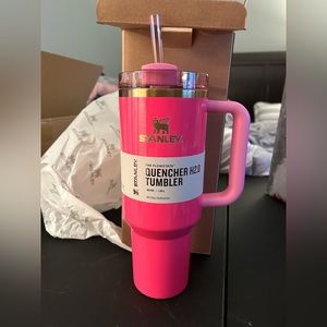 BRAND NEW Stanley 40oz in Park Parade